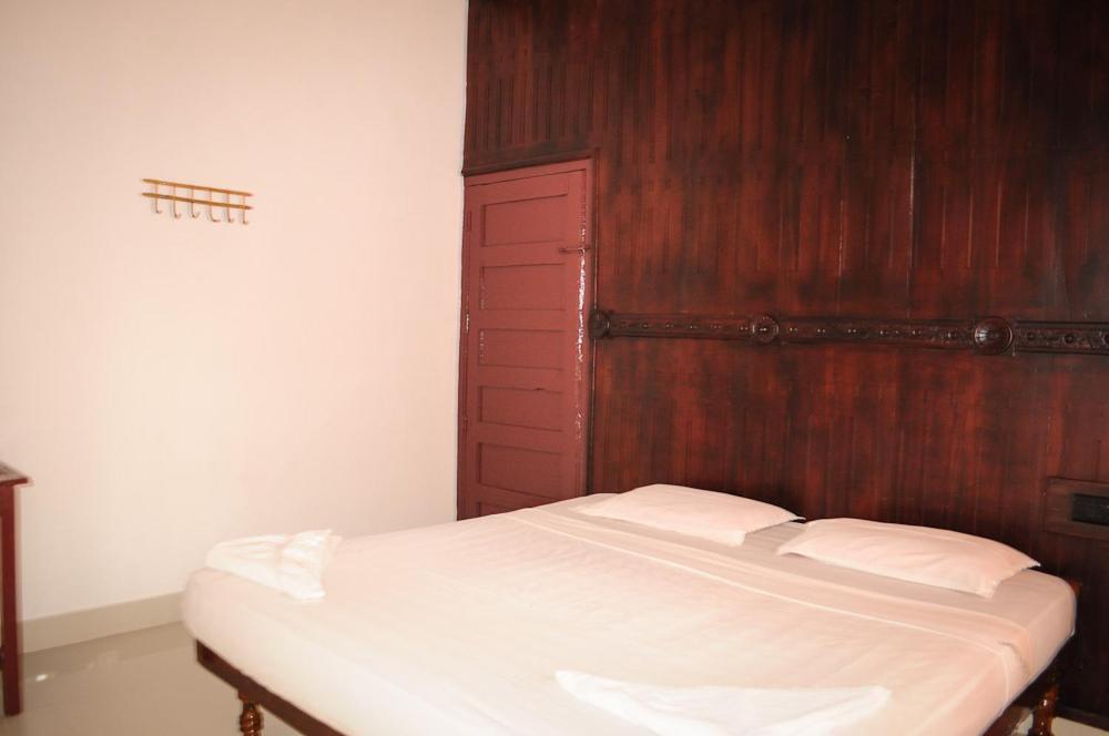 Raja Park Beach Resort Варкала Стая снимка